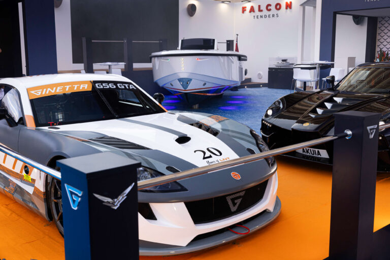 Allestimento stand per fiere navali: il caso Falcon